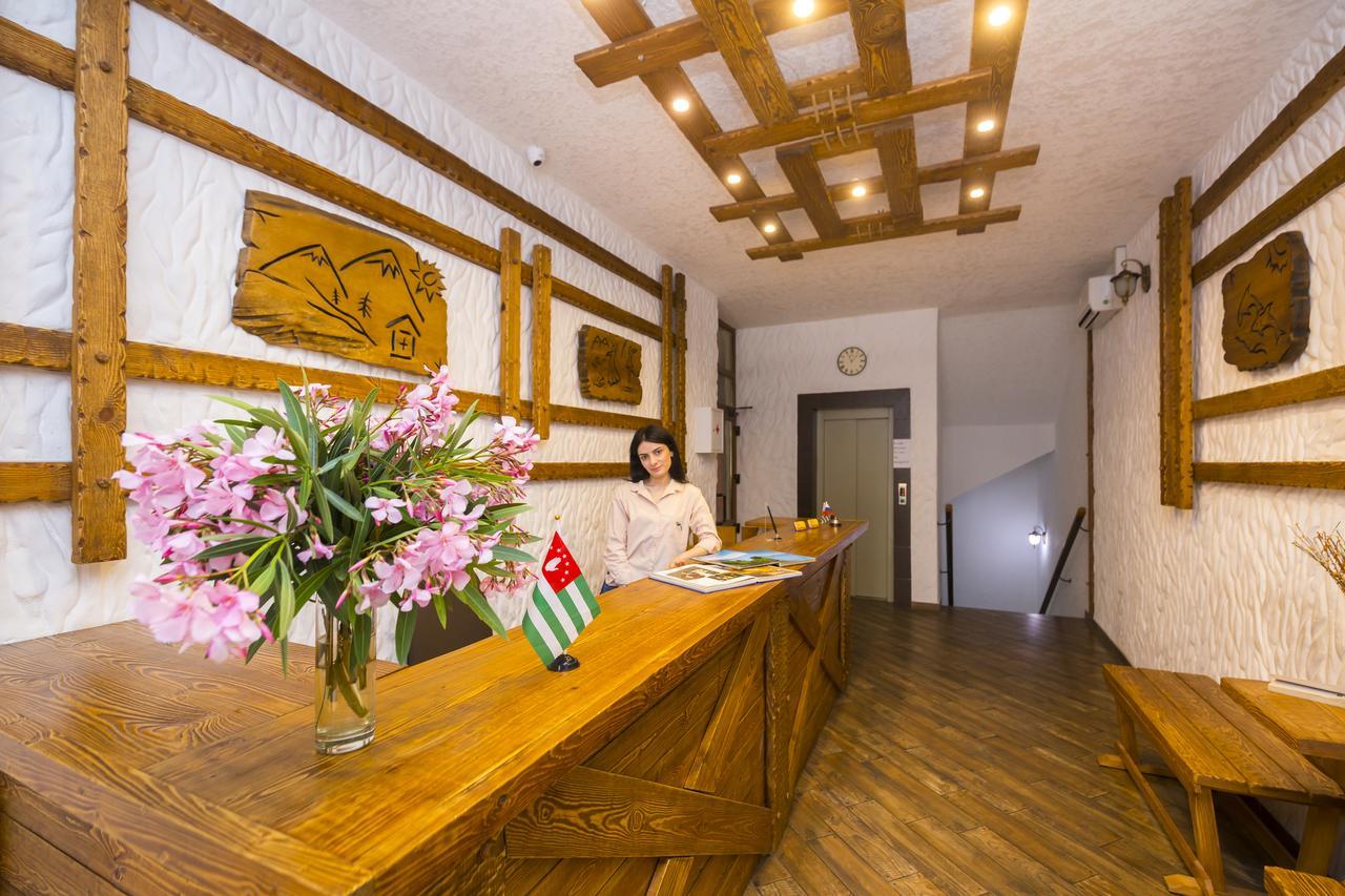 Napra Hotel Gantiadi Exterior foto